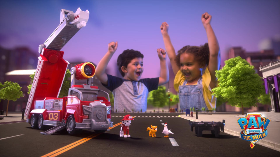 thumbnail video image 2 of PAW Patrol, Marshall Movie Transforming City Fire Truck Vehicle, 2 of 10