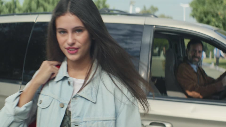 thumbnail video image 2 of Canon IVY CLIQ2 Instant Camera Printer Turquose (Matte), 2 of 5