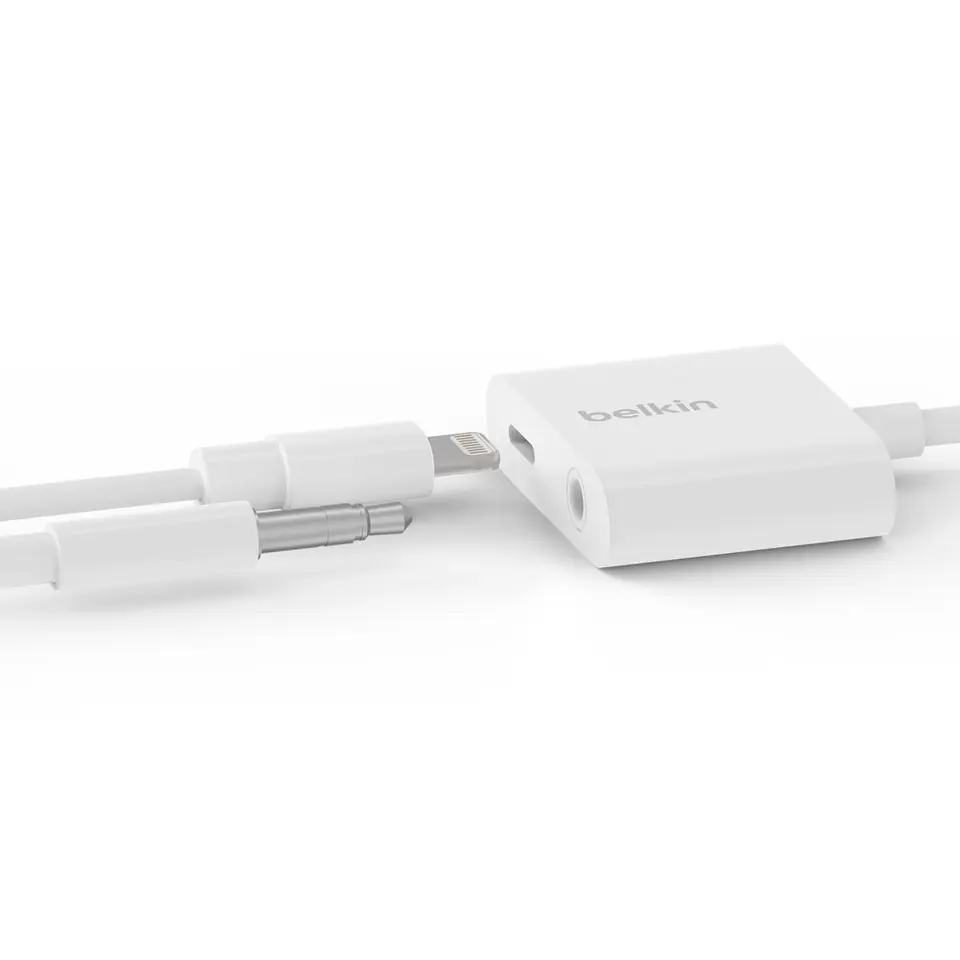 Belkin RockStar Lightning to 3.5mm Audio Cable + Audio Charger