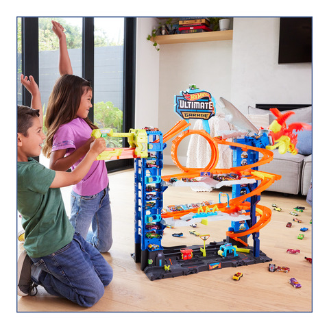  Hot Wheels City Ultimate Garage Playset with 2 Die-Cast Cars,  Toy Storage for 50+ 1:64 Scale Cars, 4 Levels of Track Play, Defeat The  Dragon : Everything Else