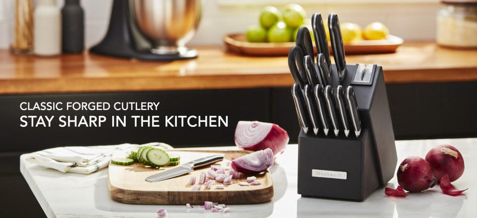 KitchenAid KKFTRF14OB Classic Forged 14 Piece Triple Rivet Cutlery Set,  Onyx Black for Sale in Mckinney, TX - OfferUp