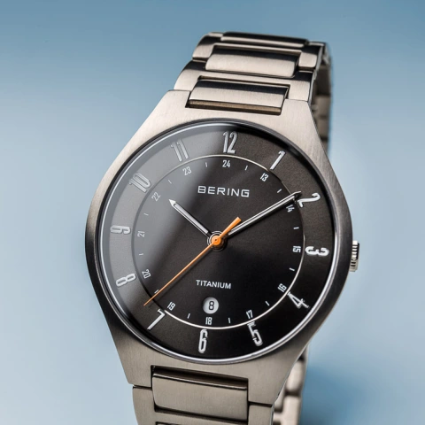BERING Orologio Uomo Al Quarzo In Titanio - Collezione Titanium, Vetro Zaffiro, Quadrante Nero, Cinturino In Titanio IP Grigio - 11939-772 - 4