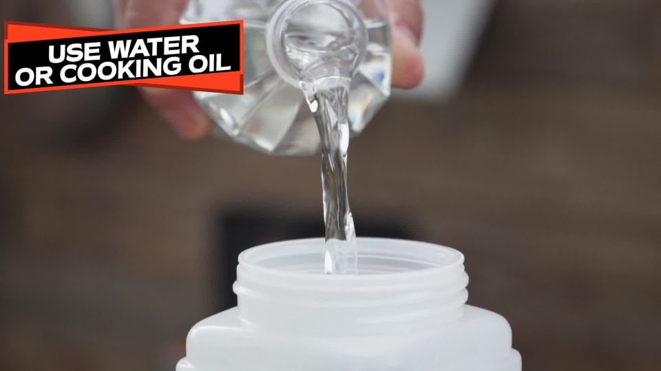 Blackstone Square Squeeze Bottle with Lid, Perfect for Oil & Water