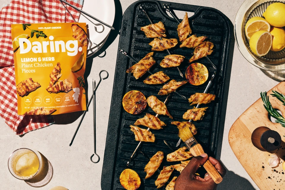 Daring Lemon Herb Plant Based Chicken - 8 Oz - tomthumb