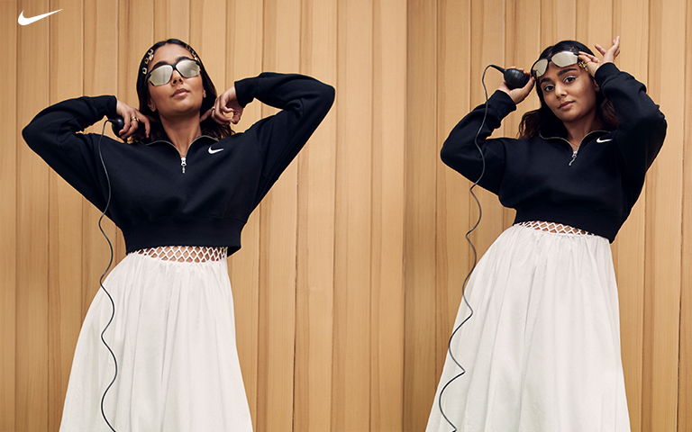 Nike Women's Sportswear Phoenix Fleece Oversized 1/2-Zip Crop