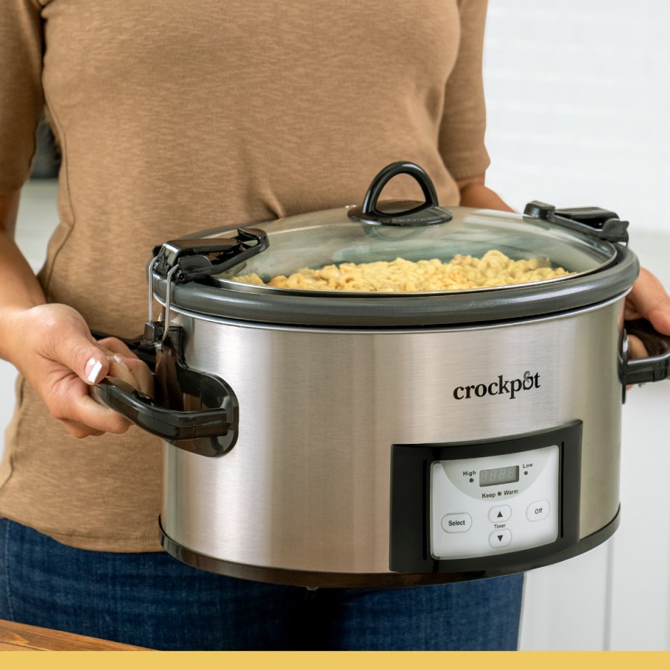 CrockPot 7Quart Easy Clean Slow Cooker with Locking Lid 1 (1497) eBay