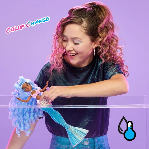 Mermaze Mermaidz™ Shellnelle™ Color Change Fashion Doll with