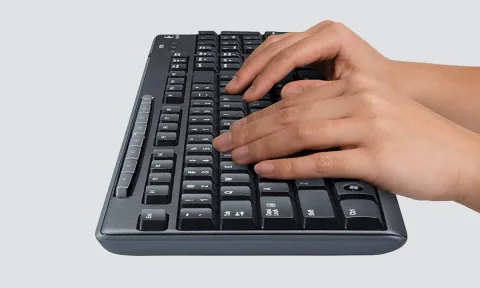 Logitech Media Combo MK200 Ergonomic Keyboard and Mouse, Black