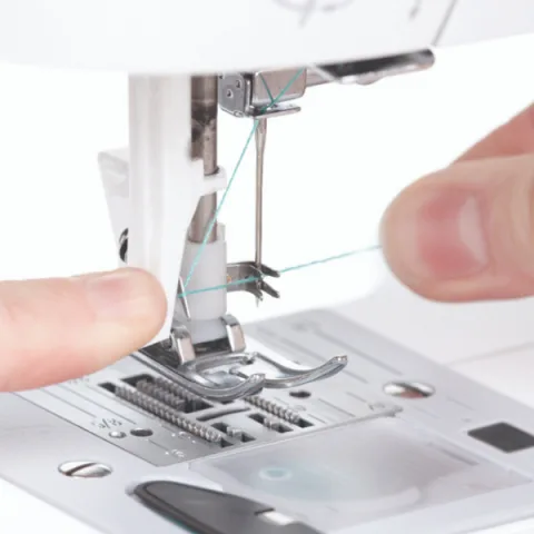 みっちゃんさま専用メリッサ ジョイ マニング K14 Long Oval SINGER® M3400 Sewing Machine | Michaels