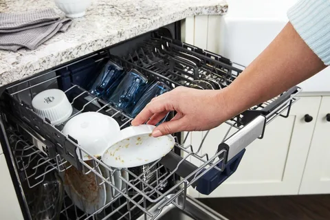 Maytag 5 Cycle White Built In Dishwasher at Menards