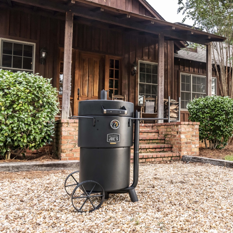 thumbnail video image 2 of Oklahoma Joe's Bronco Charcoal Drum Smoker, Black, 2 of 15