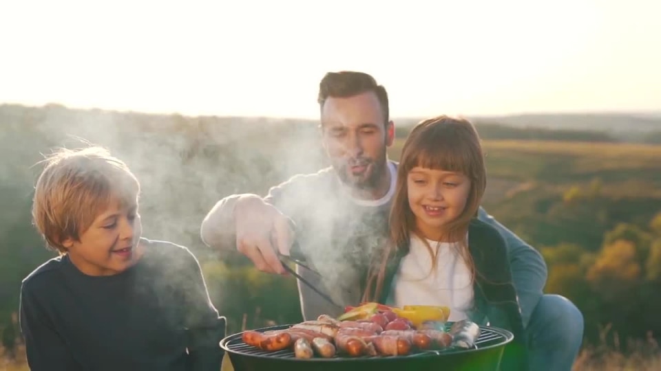 thumbnail video image 2 of Pacific Blue Basic Paper Towel Multi-Fold 1 Case(s), 250 Towels/ Case, 2 of 7