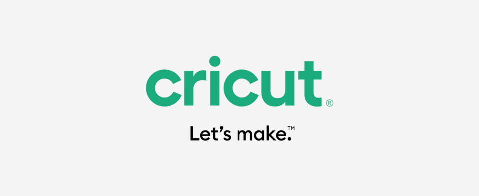 Cricut EasyPress® 3 - 9 in x 9 in - Bluetooth®-Enabled Handheld