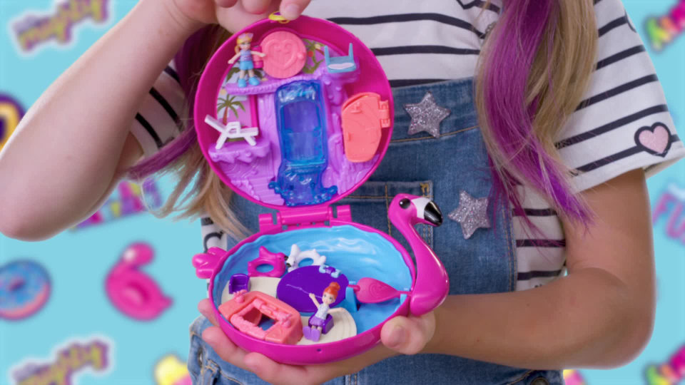 thumbnail video image 2 of Polly Pocket Pocket Sweet Treat Cupcake Cafe-Themed Compact with Dolls, 2 of 8