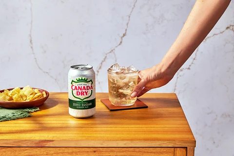 Canada Dry Zero Sugar Ginger Ale Soda Pop, Caffeine Free, 2 Liter