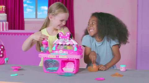 minnie bowtastic pastry playset
