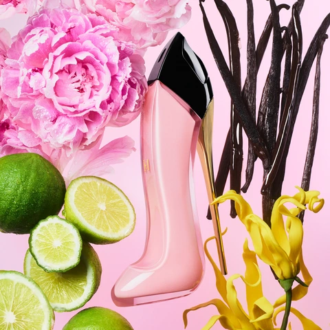 Good Girl Blush Perfume Bottle with Ingredients of begamot, marndarin, peony, ylang ylang &amp; vanilla