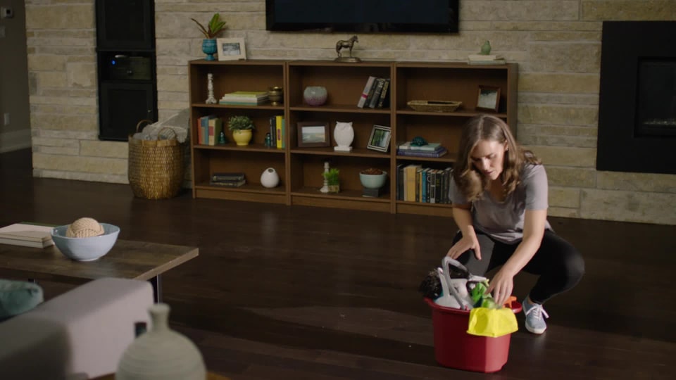 thumbnail video image 2 of Swiffer Wet Jet Mop Refill Pack, Wood, Laminate, Tile, Floor Cleaner, 20 Pads + 1 Wood Solution, 2 of 8