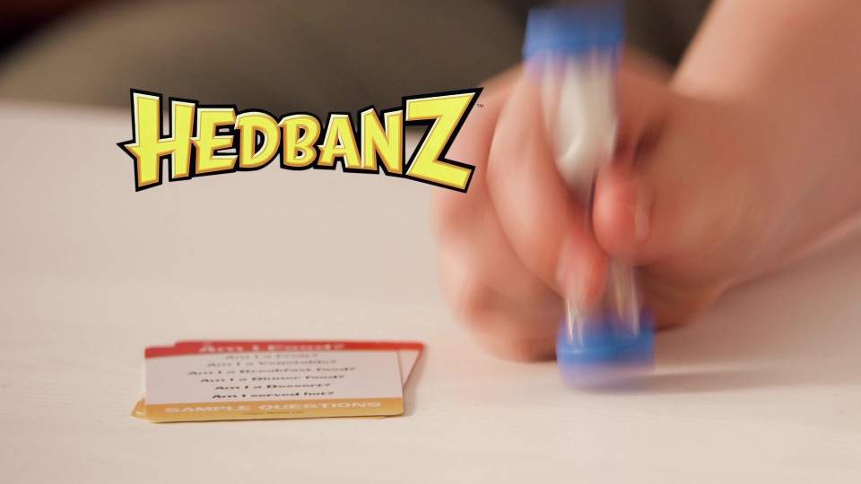 thumbnail video image 2 of Hedbanz Picture Guessing Game with 25 Bonus Cards, for Kids Ages 6+, Walmart Exclusive, 2 of 8