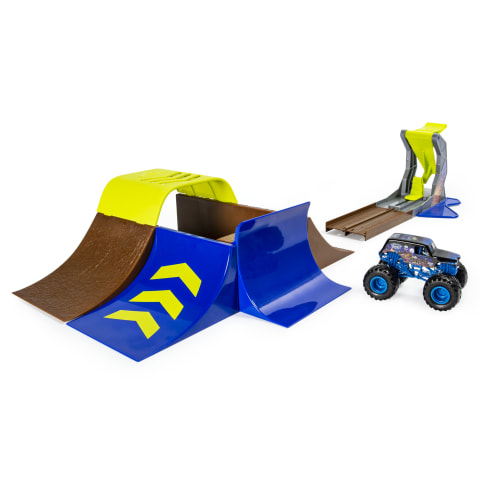 Monster Jam Official Champ Ramp Playset with 1:64 Scale Die