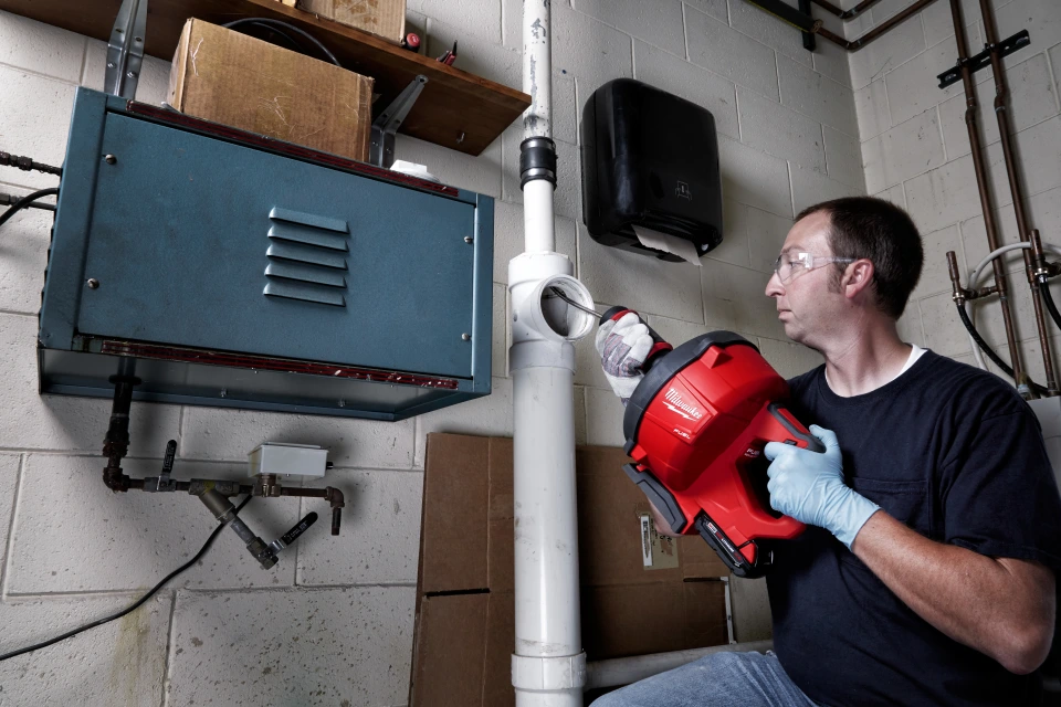 Milwaukee Tool - M18 FUEL™ Drain Snake w/ CABLE DRIVE™ with 5/16