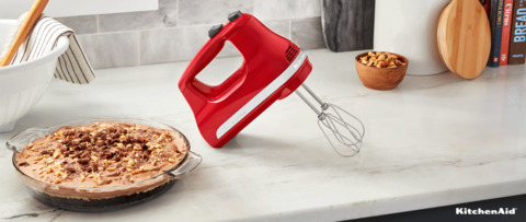 KitchenAid Hand Mixer - 6 Speeds - Cherry Red - 5KHM6118EER