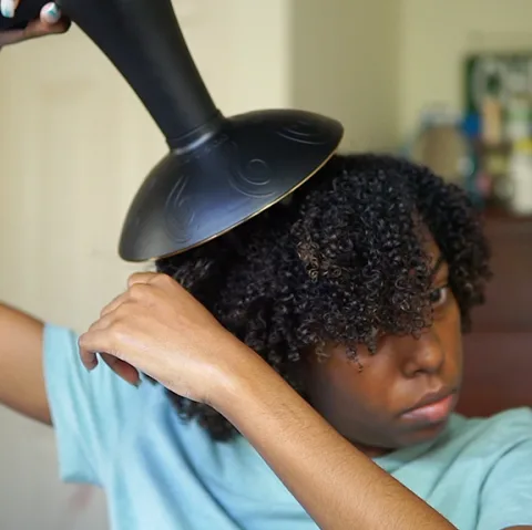 STRETCH DIFFUSING - STRETCHES CURL PATTERN TO ELONGATE CURLS