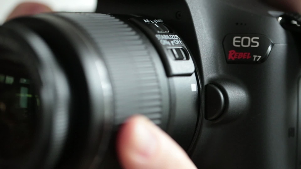 Canon EOS Rebel T7 EF-S 18-55mm IS II Kit