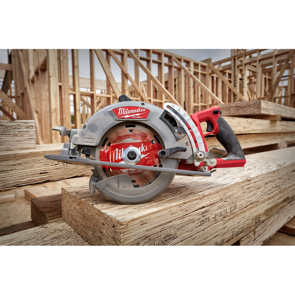 Milwaukee Tool 2830-20 M18 Fuel Rear Handle 7-1/4 in. Circular Saw