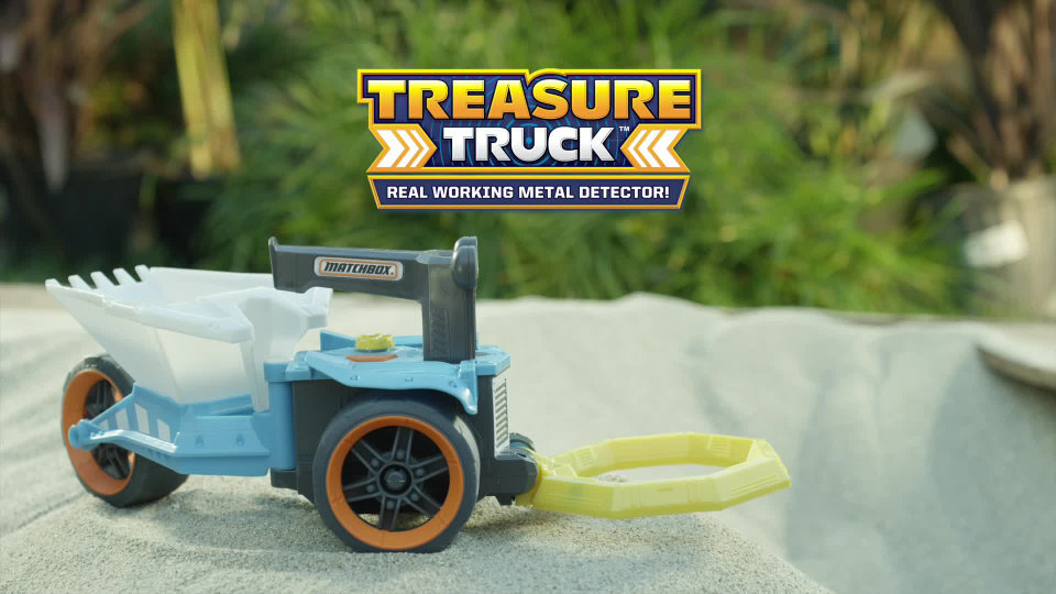 Matchbox Treasure Truck with Real Working Metal Detector - image 2 of 13