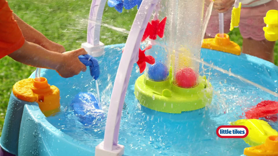 Little Tikes Fun Zone Battle Splash Water Table Game for Kids