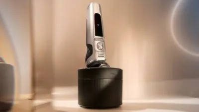Philips Norelco S9000 Prestige Rechargeable Wet & Dry Shaver