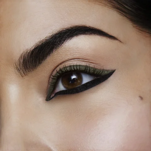 TRY A TWO-TONED LOOK!