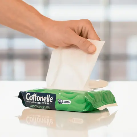 These adult wipes have 4-in-1 Sensitive Skincare.
