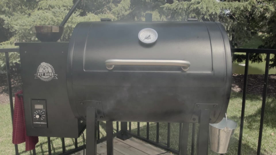 Pit Boss 700FB Wood Fired Pellet Grill with Flame Broiler, 700 Sq. In