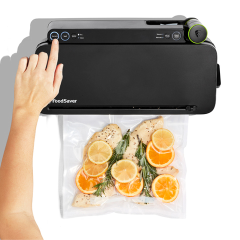 FoodSaver Multi-Use Food Preservation System With Built-In