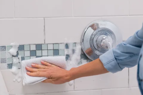 No Drip Foam staying on surface