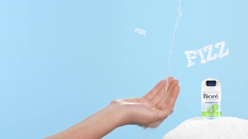 Biore Baking Soda Exfoliating Scrub for Combination Skin, 4.5 fl oz