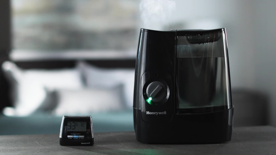 Honeywell 1 Gallon Filter Free Warm Mist Humidifier HWM845W, White