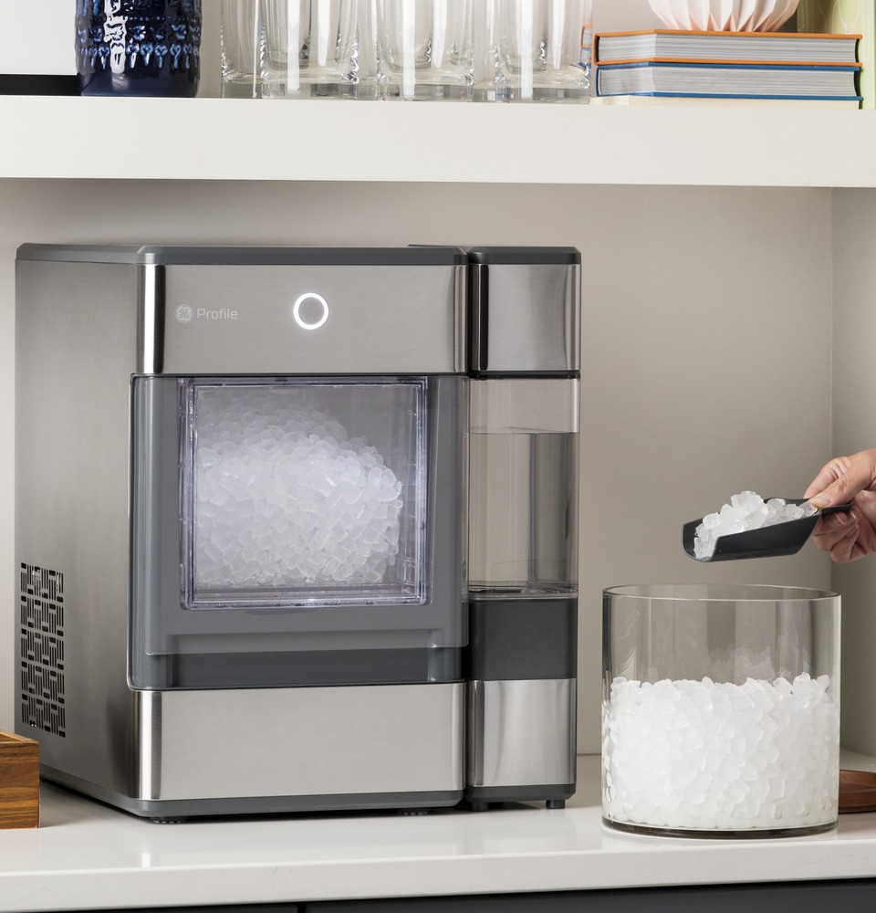 I bought a $600 'smart' ice maker and it's as luxurious as I'd hoped