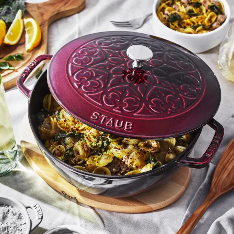 Staub Cast Iron Essential French Oven Rooster Reviews