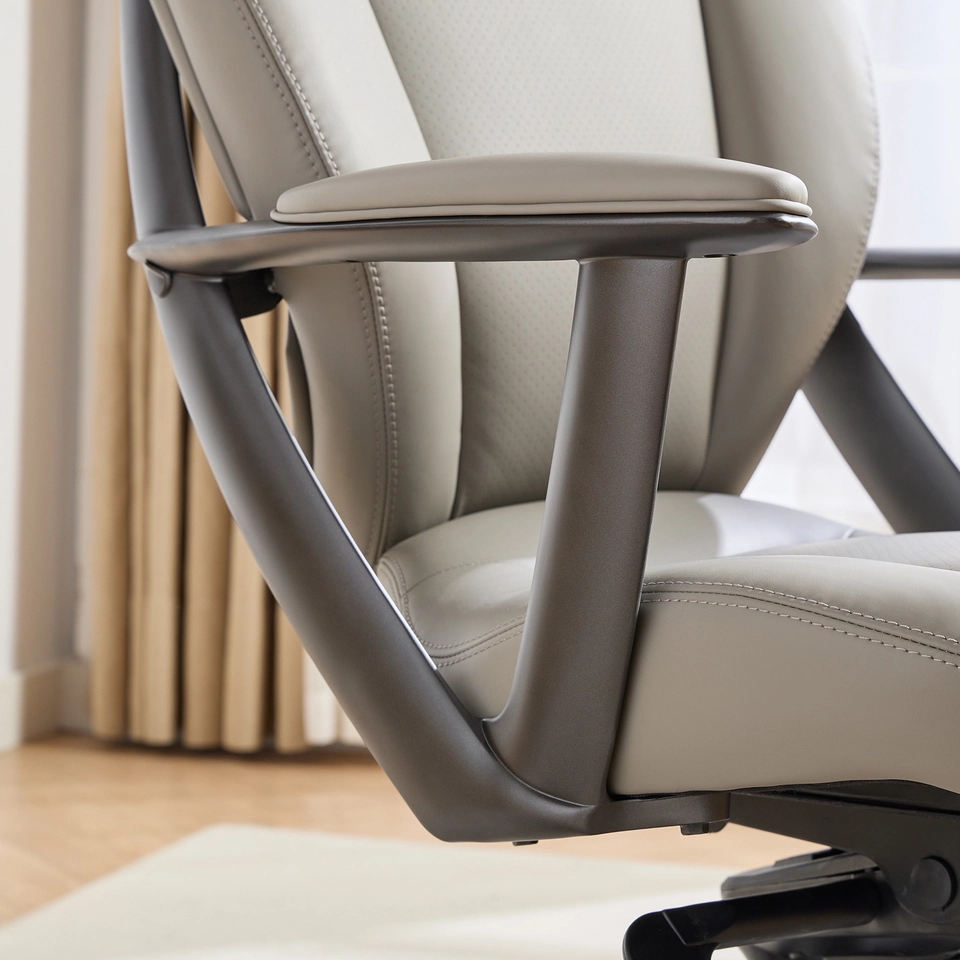 La-Z-Boy Vannes Ergonomic Polyurethane Swivel Executive Chair