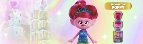 Trolls Band Together Trendsettin Queen Poppy Doll