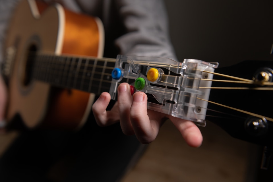 thumbnail video image 2 of AT-8600PK Ameritone 41" PAT acoustic cutaway guitar with Bag, 2 of 13