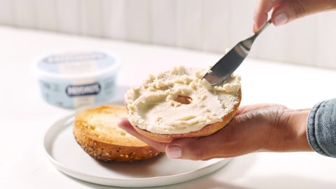 Miyoko's Creamery Classic Plain Plant Milk Cream Cheese - 8 Oz