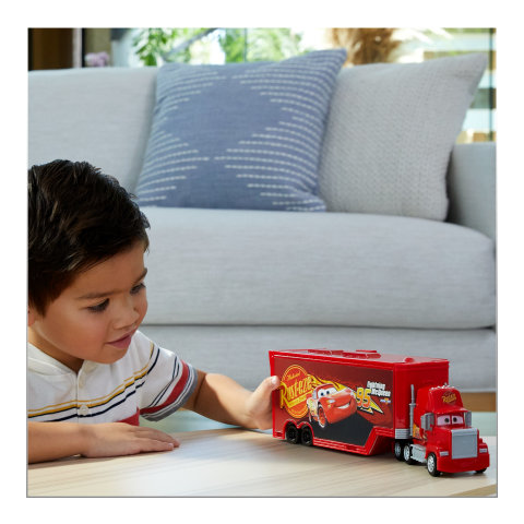 Disney and Pixar Cars Transforming Mack Playset, 2-in-1 toy Truck & Tune-Up  Station