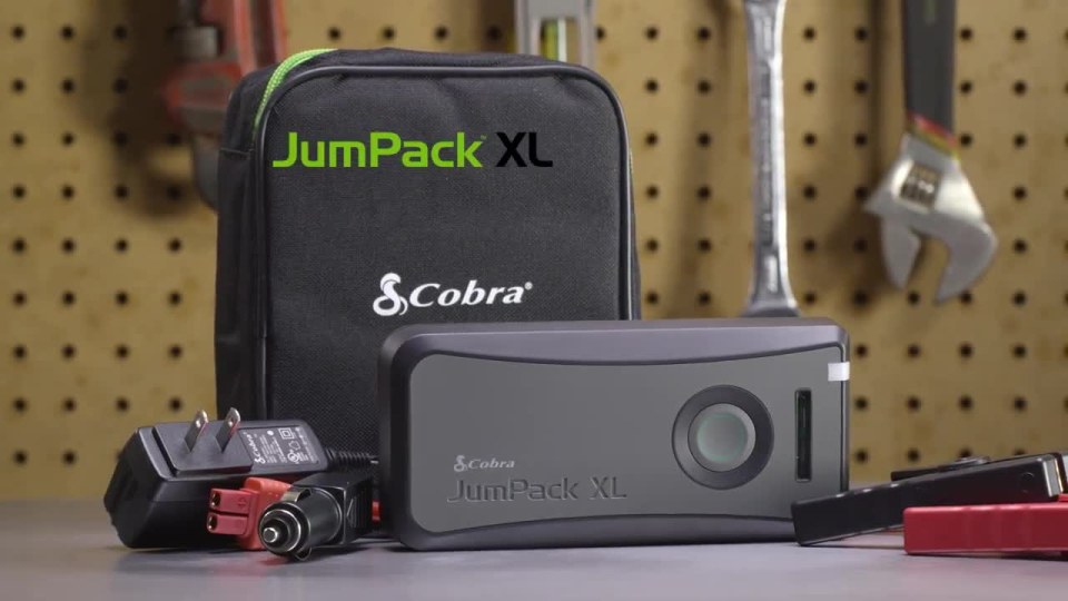Cobra JumPack XL CPP 12000 - Emergency charger + AC power adapter - LiCoO2 - 11100 mAh - 500 A - 2 output connectors (USB, 2-pole) - gray - image 2 of 8