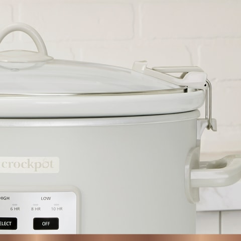 Crockpot 7-Quart Cook & Carry Slow Cooker, Mushroom