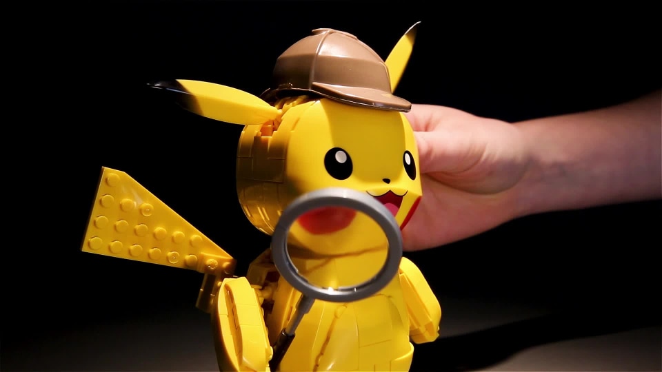 thumbnail video image 2 of Mega Construx Pokemon Detective Pikachu Detective Pikachu Construction Set with character figures, Building Toys for Kids (271 Pieces), 2 of 8