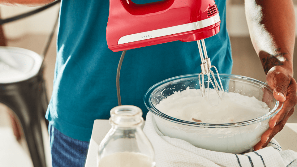 KitchenAid 7-Speed Hand Mixer with Turbo Beaters II in Empire Red,  KHM7210ER at Tractor Supply Co.